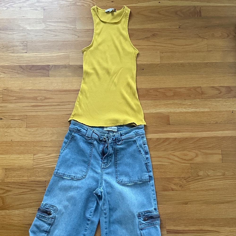 Express one eleven/yellowish gold ribbed tank top size small